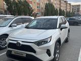 Toyota RAV4 2021 годаүшін15 500 000 тг. в Актобе