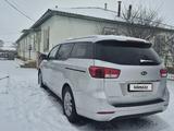 Kia Carnival 2014 годаүшін4 200 000 тг. в Шымкент – фото 2