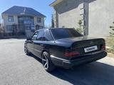 Mercedes-Benz E 260 1993 годаүшін1 600 000 тг. в Шымкент – фото 2