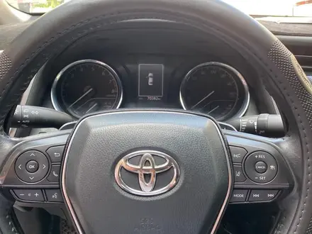 Toyota Camry 2020 года за 13 000 000 тг. в Шымкент – фото 13