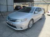 Toyota Camry 2012 года за 6 128 500 тг. в Шымкент – фото 2