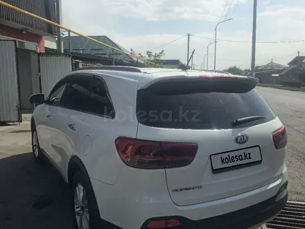 Kia Sorento 2016 года за 9 700 000 тг. в Алматы – фото 3