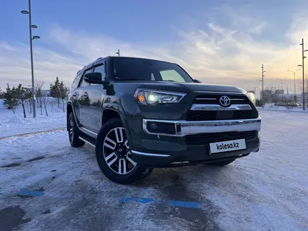 Toyota 4Runner 2022 года за 26 400 000 тг. в Астана – фото 2