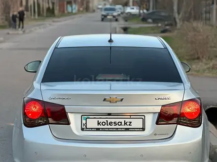 Chevrolet Cruze 2013 года за 3 900 000 тг. в Алматы – фото 12