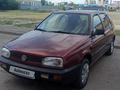 Volkswagen Golf 1994 года за 650 000 тг. в Астана