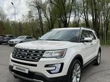 Ford Explorer 2016 года за 11 300 000 тг. в Алматы – фото 2