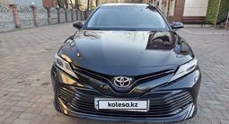 Toyota Camry 2018 года за 13 000 000 тг. в Алматы – фото 3