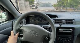 Toyota Camry 1998 годаүшін2 500 000 тг. в Шымкент – фото 2