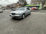 Mercedes-Benz E 240 1999 года за 3 600 000 тг. в Шымкент – фото 3