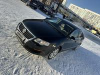 Volkswagen Passat 2005 годаfor3 950 000 тг. в Караганда