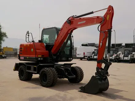 HORN  Колёсный экскаватор HORN ZT75W 2026 года за 19 500 000 тг. в Костанай