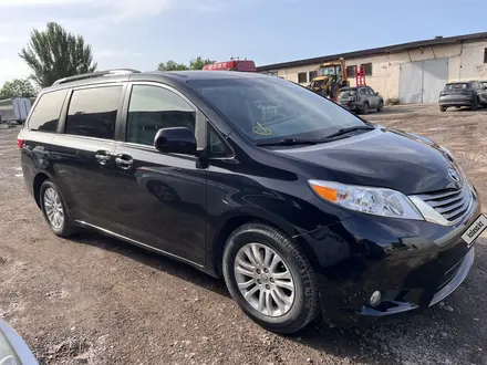 Toyota Sienna 2016 года за 14 890 000 тг. в Алматы – фото 9