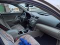 Toyota Camry 2010 года за 6 800 000 тг. в Актобе – фото 5