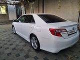 Toyota Camry 2013 годаfor7 250 000 тг. в Атырау – фото 2