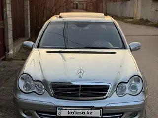 Mercedes-Benz C-Class, 2005