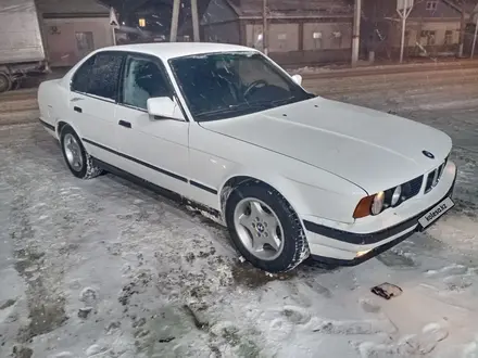 BMW 520 1990 года за 1 800 000 тг. в Кызылорда – фото 3