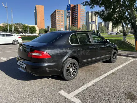 Skoda Superb 2011 года за 5 000 000 тг. в Астана – фото 7