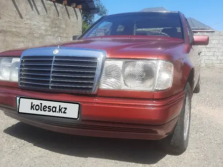 Mercedes-Benz E 200 1992 года за 1 200 000 тг. в Талдыкорган