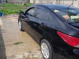 Hyundai Solaris 2015 года за 3 800 000 тг. в Шымкент – фото 4