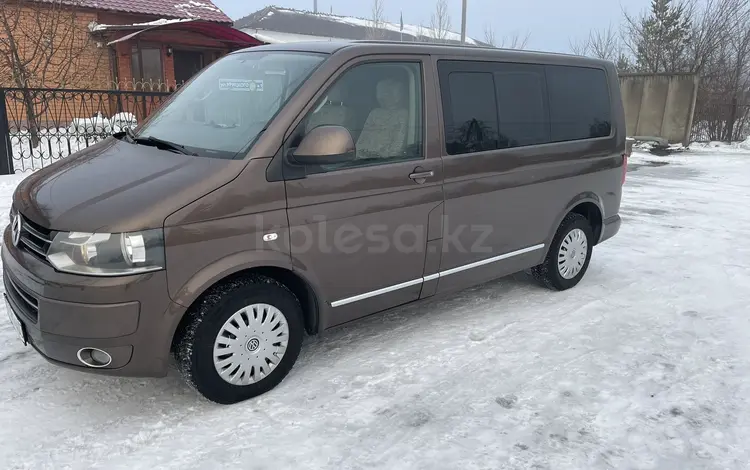 Volkswagen Caravelle 2014 года за 13 500 000 тг. в Атбасар