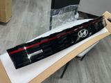 Фонарь задний центральный Hyundai Sonata DN8 рестайлинг. за 1 000 тг. в Алматы