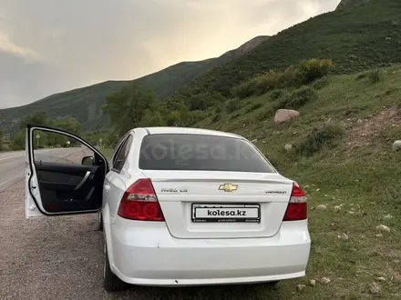 Chevrolet Aveo 2012 года за 2 200 000 тг. в Алматы – фото 2