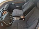 Mercedes-Benz E 220 1994 года за 1 750 000 тг. в Туркестан – фото 2