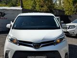Toyota Sienna 2017 годаүшін12 600 000 тг. в Астана