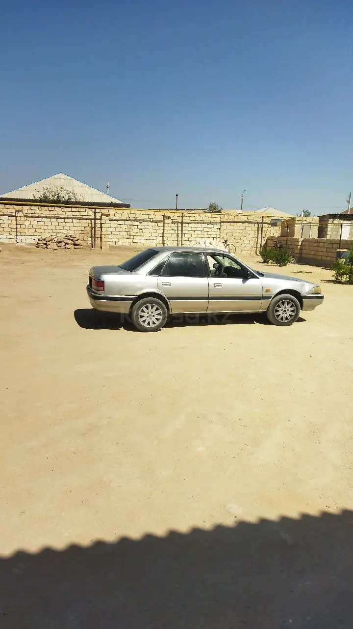 Mazda 626, 1990