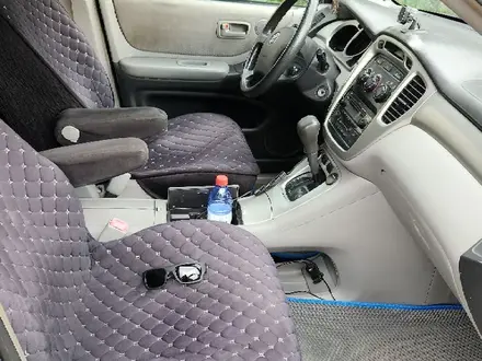 Toyota Highlander 2003 года за 6 000 000 тг. в Алматы – фото 12