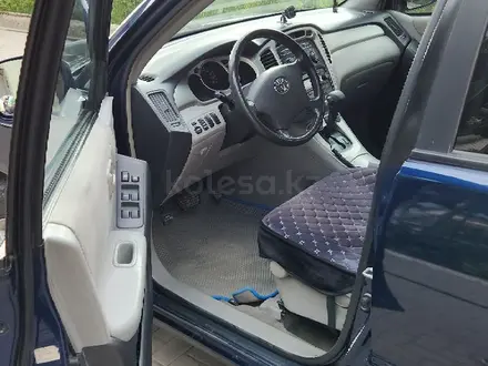 Toyota Highlander 2003 года за 6 000 000 тг. в Алматы – фото 17
