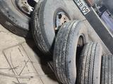 Резину на Китаиц 7.00 р16 треанжел 6 балонов.2 диска на фотон за 80 000 тг. в Караганда – фото 4