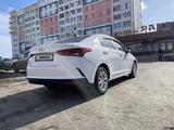 Hyundai Accent 2021 года за 8 200 000 тг. в Петропавловск – фото 4