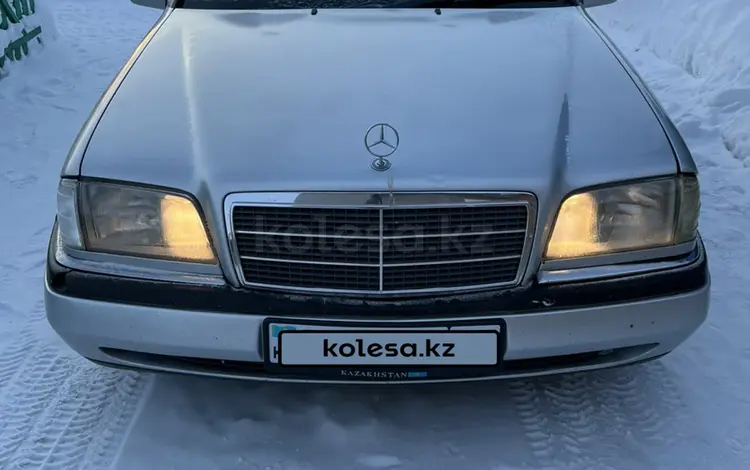 Mercedes-Benz C 180 1995 годаfor2 000 000 тг. в Петропавловск