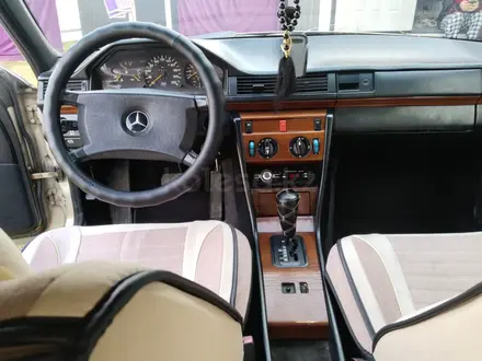 Mercedes-Benz E 230 1991 года за 1 499 999 тг. в Алматы – фото 4