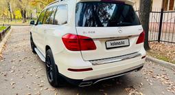Mercedes-Benz GL 500 2013 годаfor16 785 666 тг. в Алматы – фото 2