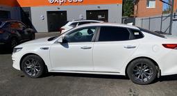 Kia Optima 2017 года за 7 800 000 тг. в Актобе – фото 2