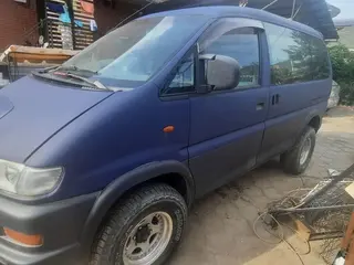 Mitsubishi Delica