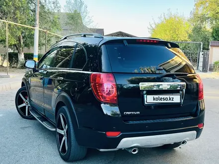 Chevrolet Captiva 2008 года за 5 800 000 тг. в Туркестан – фото 2