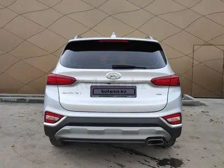 Hyundai Santa Fe 2019 года за 13 890 000 тг. в Павлодар – фото 4