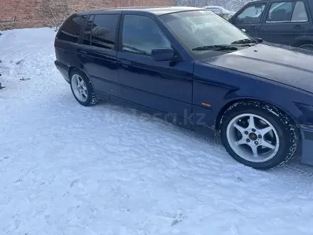 BMW 320 1997 года за 2 100 000 тг. в Караганда