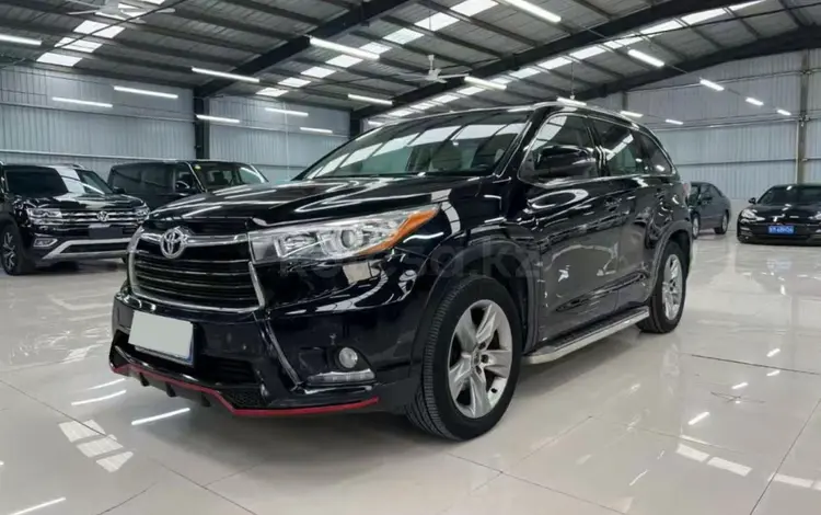 Toyota Highlander 2015 годаүшін17 000 000 тг. в Астана