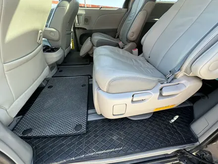 Toyota Sienna 2014 года за 9 800 000 тг. в Актау – фото 14