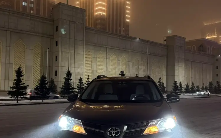 Toyota RAV4 2013 годаүшін11 000 000 тг. в Астана