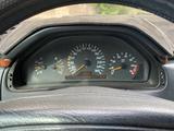Mercedes-Benz E 320 1996 года за 3 100 000 тг. в Караганда – фото 2
