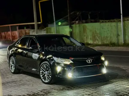 Toyota Camry 2015 года за 11 900 000 тг. в Алматы