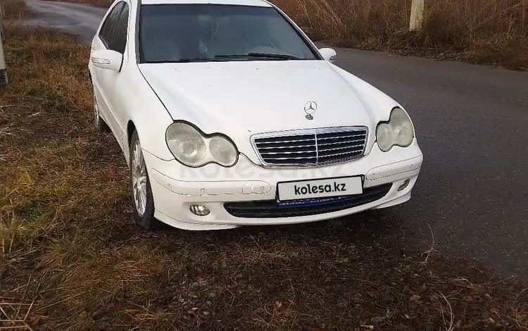 Mercedes-Benz C 240 2006 годаfor2 850 000 тг. в Усть-Каменогорск