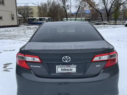 Toyota Camry 2014 года за 6 500 000 тг. в Уральск – фото 2