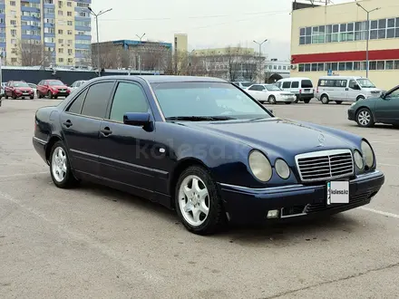 Mercedes-Benz E 280 1998 года за 2 150 000 тг. в Алматы – фото 2