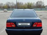 Mercedes-Benz E 280 1998 годаүшін2 150 000 тг. в Алматы – фото 4